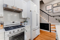 853 N Paulina