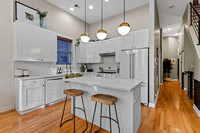853 N Paulina
