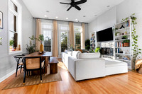 853 N Paulina